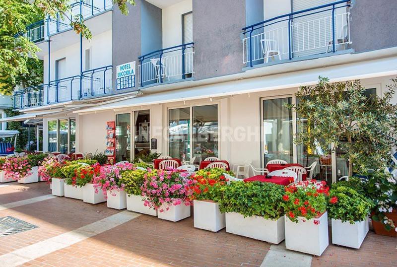 Hotel Lucciola Cattolica Exterior foto