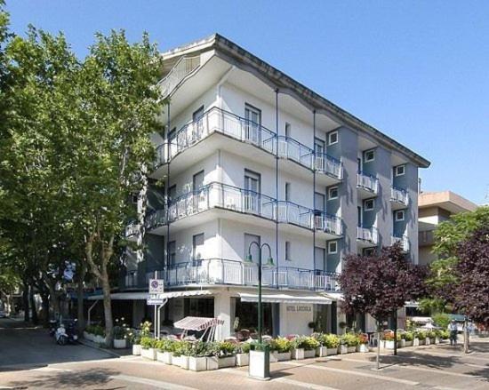 Hotel Lucciola Cattolica Exterior foto
